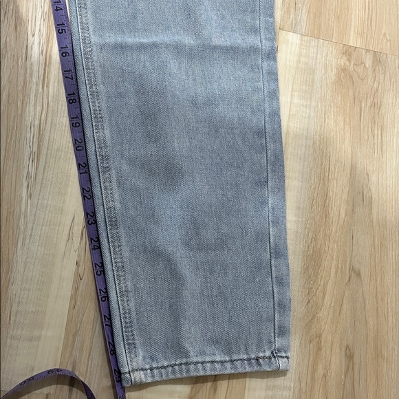 NWOT Women’s Jeans Medium Light Blue Relaxed Straight Leg Mom Jean Zipper Fly - Picture 10 of 10